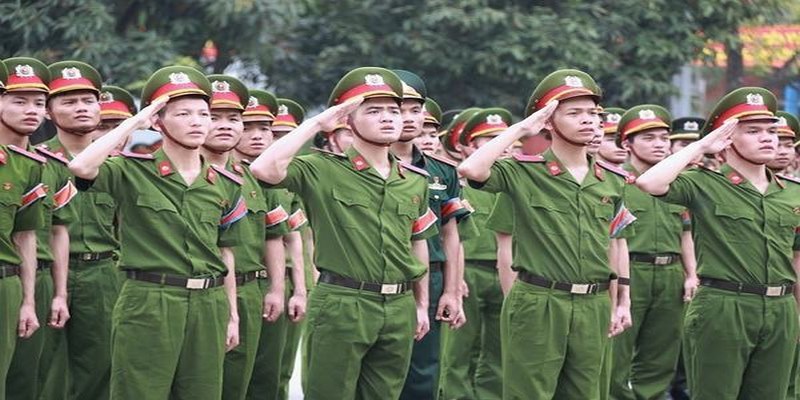 Chiêm bao thấy cảnh sát đang làm nhiệm vụ bắt người 